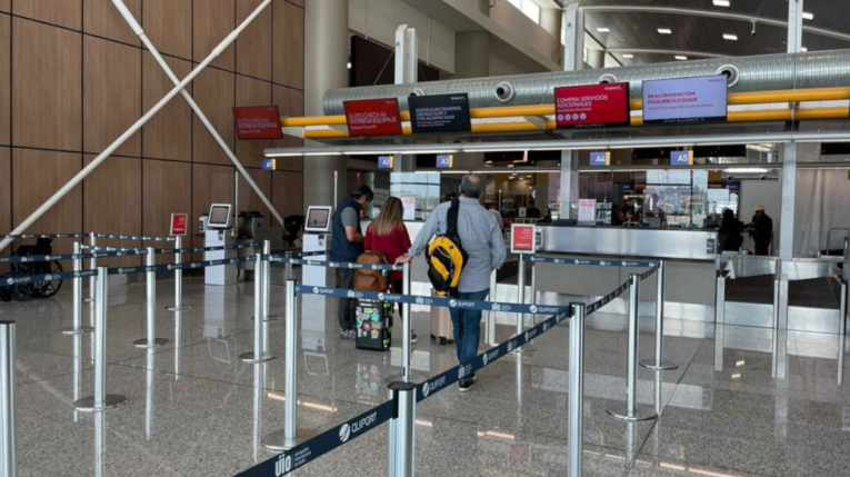 Counter de Avianca en el Aeropuerto Internacional Mariscal Sucre, de Quito.
