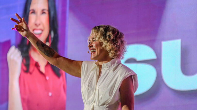 La exalcaldesa de Guayaquil, Cynthia Viteri, en un evento realizado en la ciudad el 4 de abril de 2024.