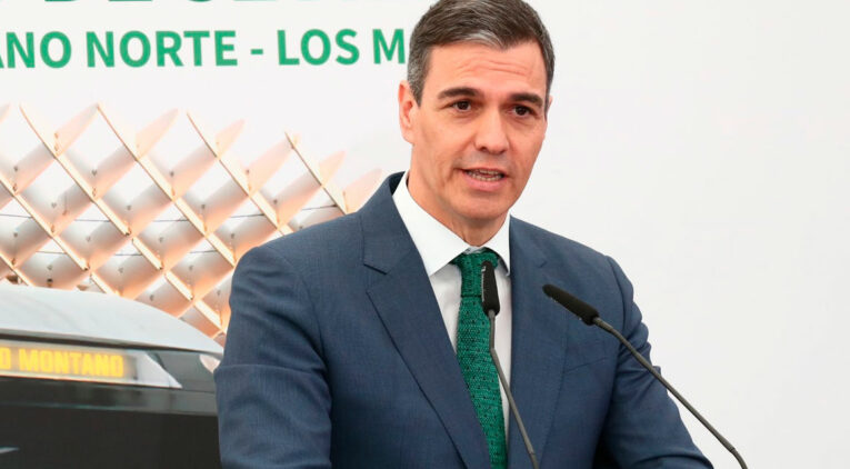 Remezón político en España: ¿Qué pasa si Pedro Sánchez renuncia?