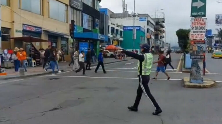 Cobrar USD 80 le costó la libertad a dos exfuncionarios de la AMT