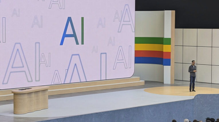 Inteligencia Artificial de Google y ChatGPT (IA)