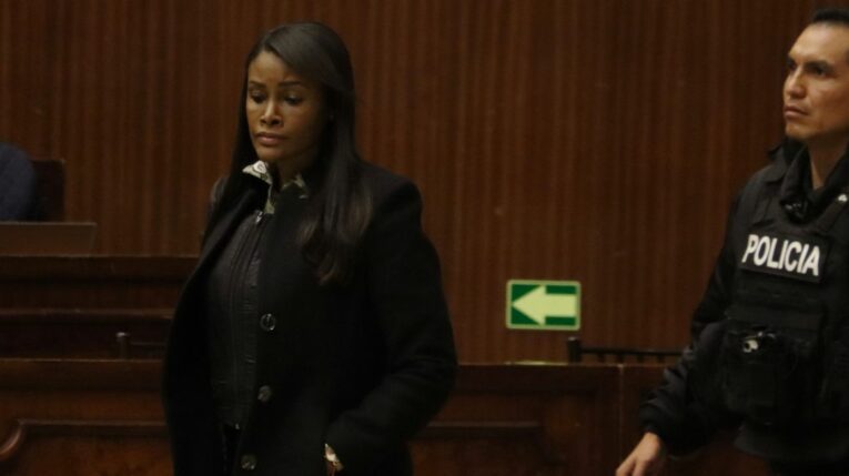 La fiscal Diana Salazar en la sesión de la Comisión de Fiscalización de la Asamblea Nacional, el 13 de mayo de 2024.