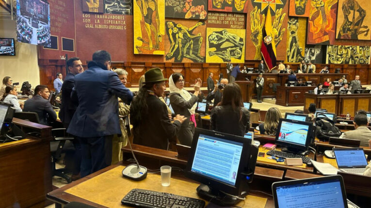 Guillermo Lasso recuerda un año de la muerte cruzada y la disolución de la Asamblea