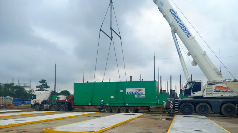Ministerio de Energía instala 32 motores de generación en central de Quevedo