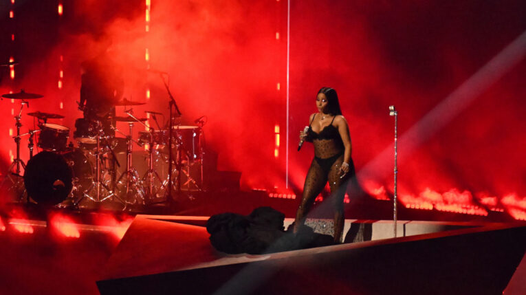 La cantante Nicki durante una presentación en Newark, New Jersey, en septiembre de 2023.