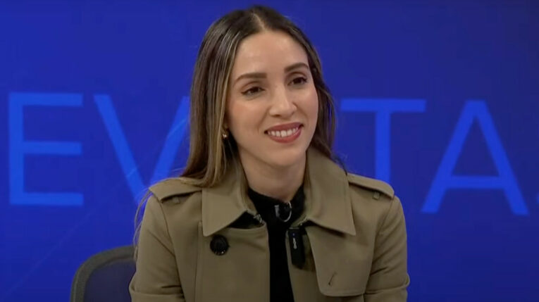 Sonsoles García, ministra de Comercio Exterior, en una entrevista en Teleamazonas, 31 de mayo de 2024.