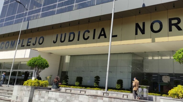 Los siete intentos de Abdalá Bucaram y su hijo Jacobo