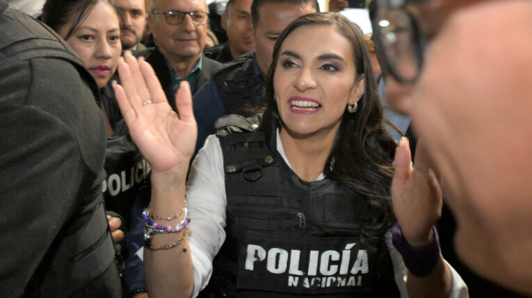 "Es una suerte de caramelo envenenado", dice PSC sobre informe del juicio contra Verónica Abad
