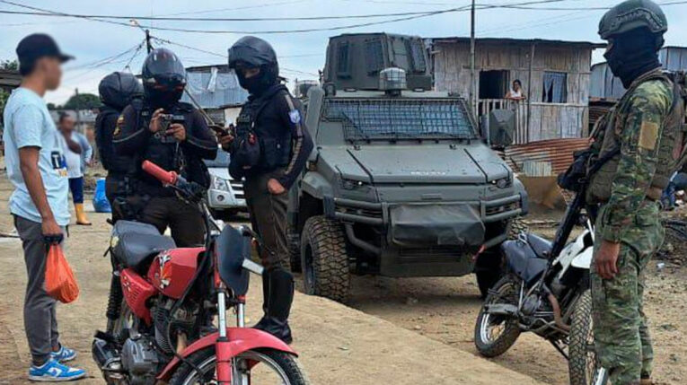 ¿Toque de queda, libertad de reunión? Lo que debe saber del nuevo estado de excepción en Ecuador