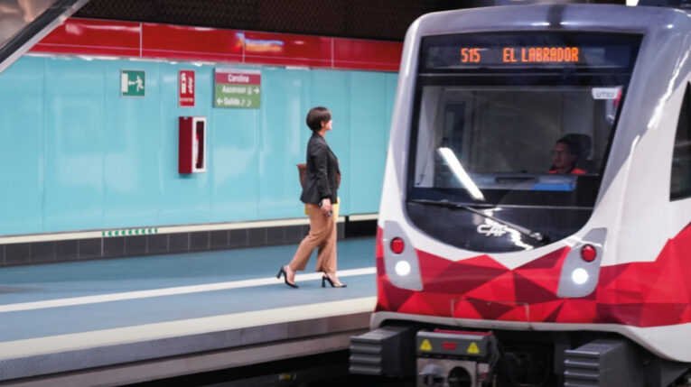 El Metro de Quito en uno de sus viajes, 29 de junio de 2024.