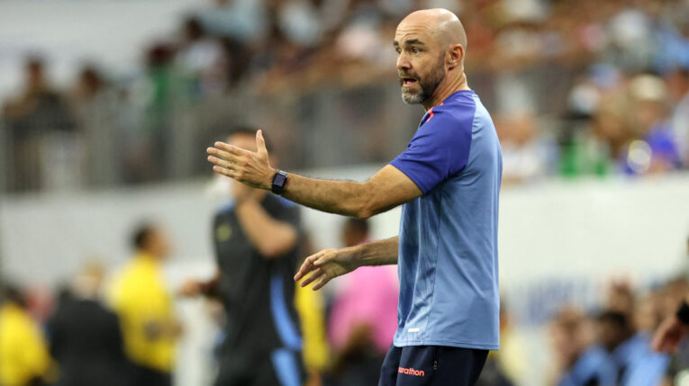 Félix Sánchez Bas durante el partido entre Ecuador y Argentina, el 4 de julio de 2024, en Houston.