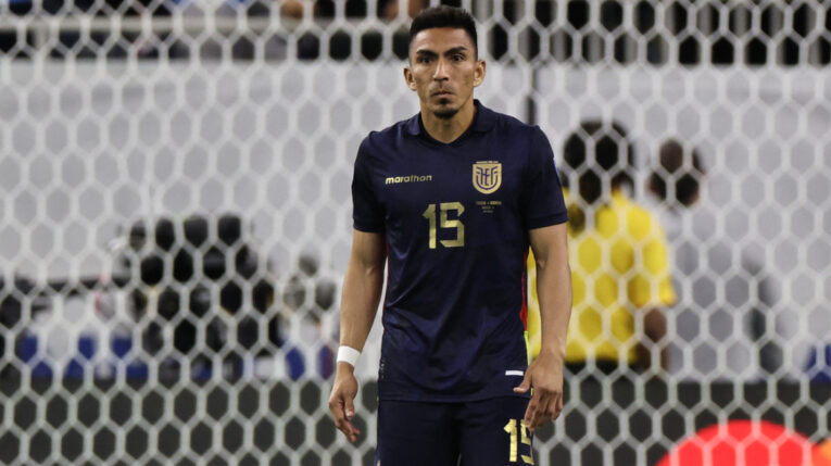 Ángel Mena, durante un partido con la selección de Ecuador, el 4 de julio de 2024.
