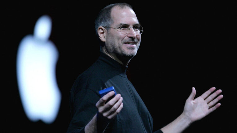 Si tiene más de USD 500.000, ya puede comprar la primera computadora de Apple