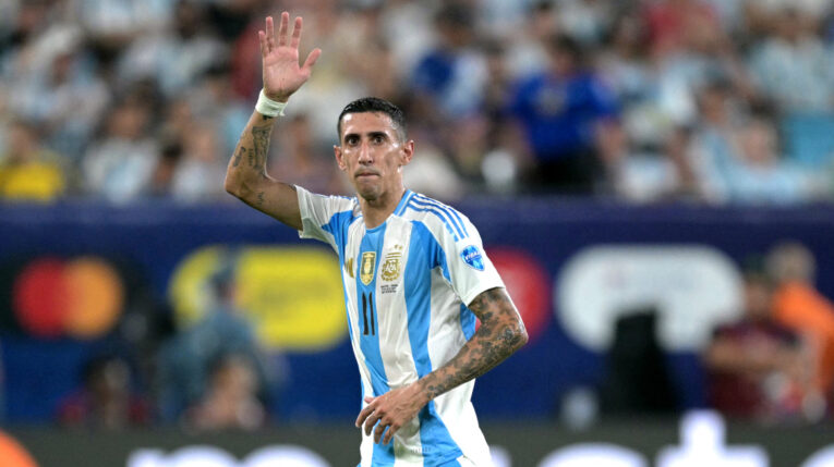 Ángel Di María celebra el pase a la final de Argentina en la Copa América, el 9 de julio de 2024.