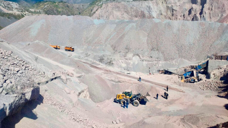 Quito: Siete detenidos por minería ilegal en San Antonio de Pichincha