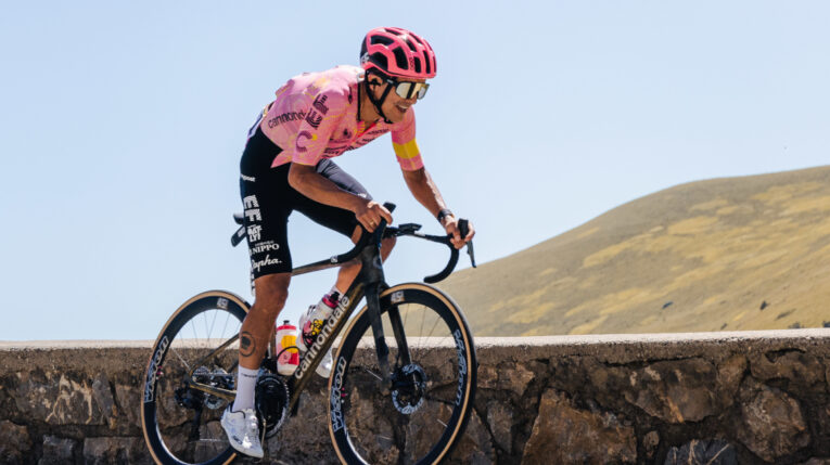 Richard Carapaz estuvo en la fuga de la Etapa 15 del Tour de Francia, el 14 de julio de 2024.