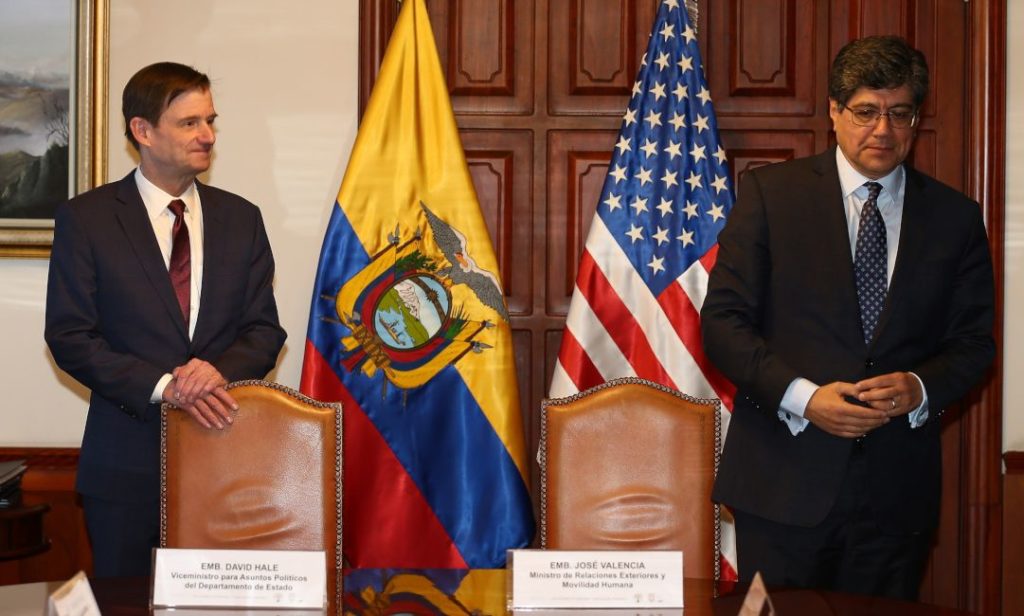 El Gobierno ecuatoriano da otro paso en su acercamiento hacia Estados Unidos