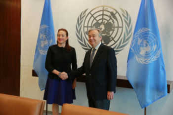 Reunión de la excanciller María Fernanda Espinosa con el secretario de la Onu, en junio de 2017.