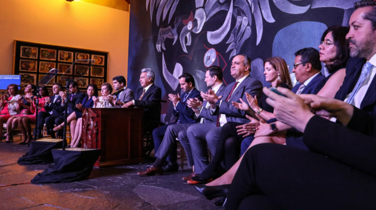 El presidente de la República, Lenín Moreno, presidió el evento que se desarrolló en la Capilla del Hombre, ubicada en el norte de Quito.