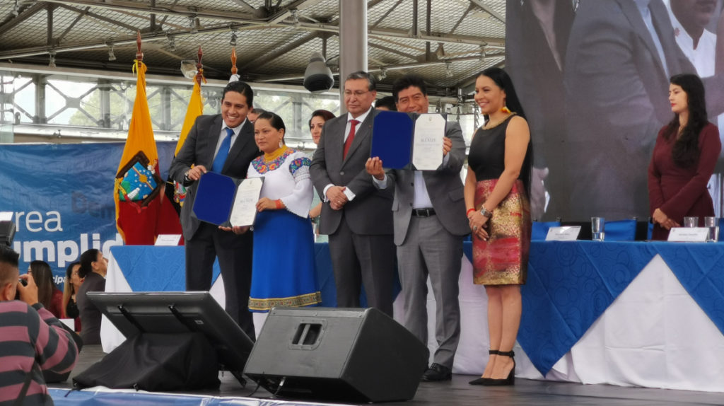 Jorge Yunda ya tiene su certificado como el nuevo alcalde de Quito