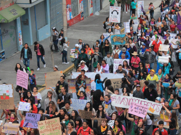 Ecuador: 42 denuncias diarias por violación o agresión sexual 