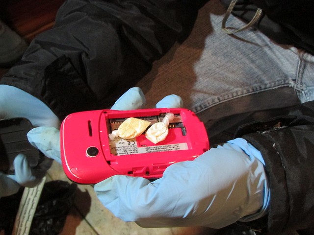 Paquetes de droga H decomisados por la Policía y listos para el microtráfico. 