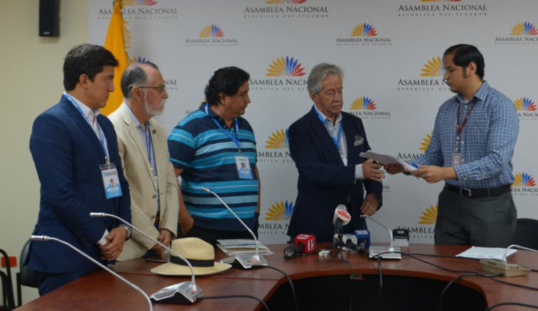 Comisión Anticorrupción denuncia José Tuárez
