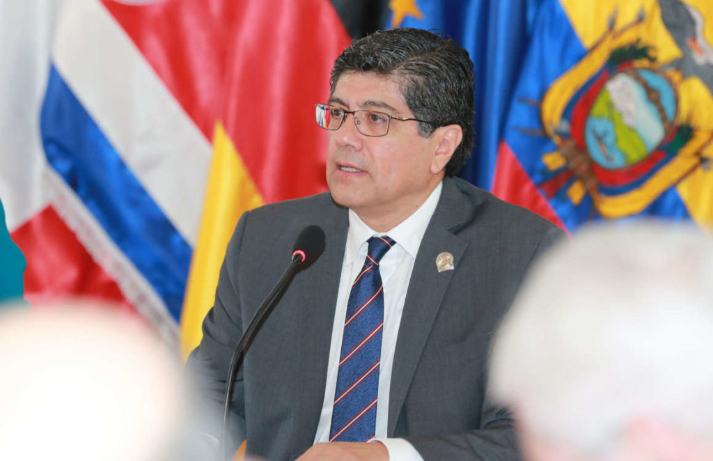 Ecuador notificará “en breve” a los miembros de Unasur su denuncia del tratado