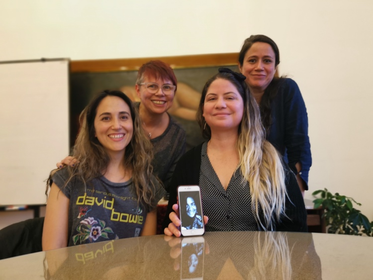 Gabriela Ponce, Alicia Ortega, Daniela Alcívar, María Auxiliadora Balladares y Bertha Díaz, en el teléfono, son las mentes detrás de Sycorax.