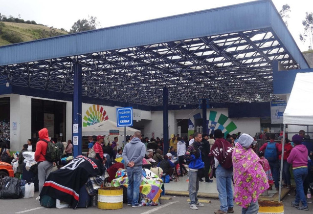 Asociación Civil Venezuela advierte de aumento de flujo migratorio de venezolanos en Ecuador y Colombia