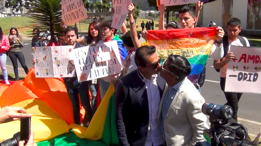 Ecuador, a un paso del matrimonio igualitario: la Corte Constitucional posterga la decisión