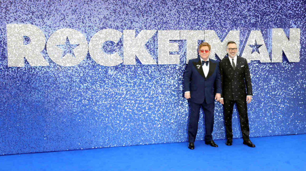 Elton John critica censura en Rusia a escenas gay de ‘Rocketman’