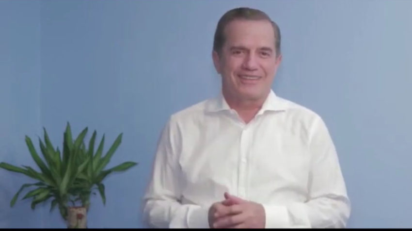 Captura de pantalla del video difundido por el excanciller Ricardo Patiño en el que se declara un perseguido político.