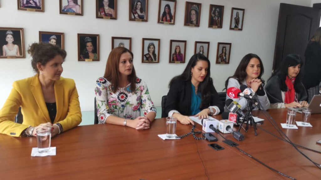 Exreinas buscan nombre para el tradicional certamen de las fiestas de Quito 2019