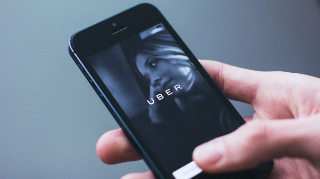 Uber sancionado en Colombia por no dar información
