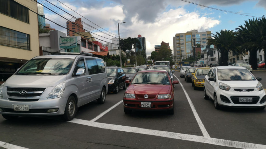 Seis de cada 10 autos que circulan en Ecuador ruedan en Pichincha y Guayas