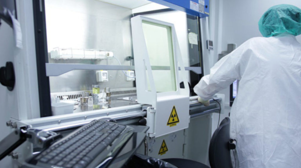 La investigación científica en Ecuador es cinco veces más cara por costos de reactivos y equipos