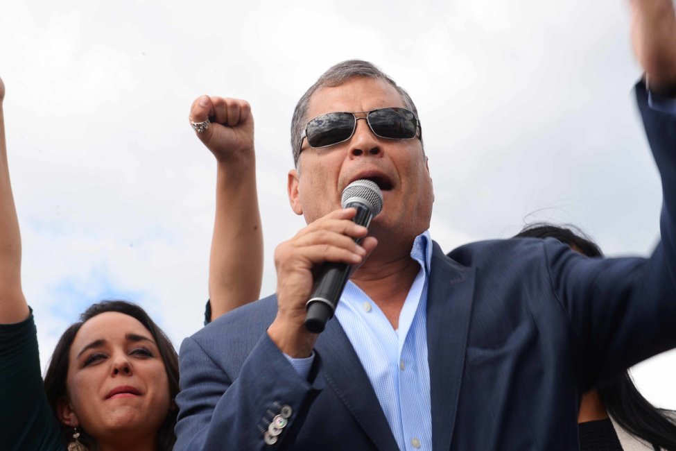 La Contraloría ratifica glosa contra Rafael Correa por el uso de los aviones presidenciales