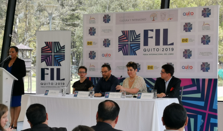 Sandra Araya, Juan Fernando Velasco, María Fernanda Ampuero  y Oswaldo Almeida, en rueda de prensa el pasado 23 de septiembre, anunciando la fecha original de la FIL de Quito 2019