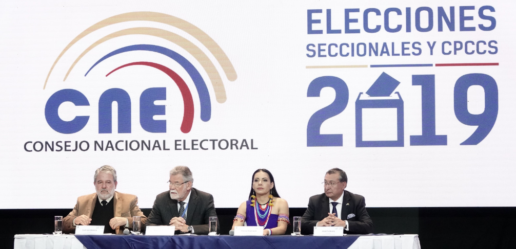 Canales de televisión y radios piden al CNE el pago por emisión de cuñas durante las elecciones seccionales