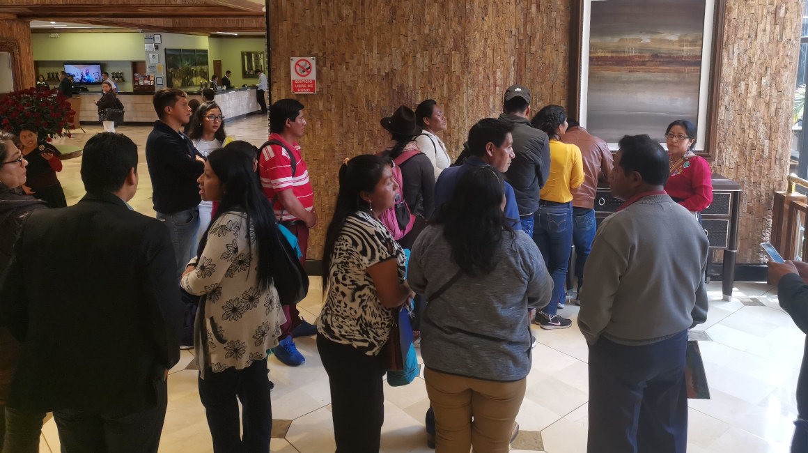 Miembros de la Conaie llegan para reunirse con la CIDH en Quito, el 28 de octubre de 2018.