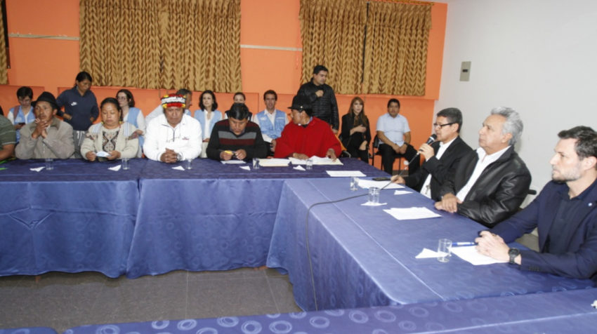 La mesa de diálogo instalada el 13 de octubre del 2019 entre el gobierno y el movimiento indígena.