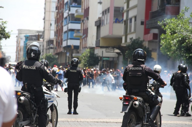 La Policía asegura que en la protesta en contra de las reformas económicas hay pandillas infiltradas. 