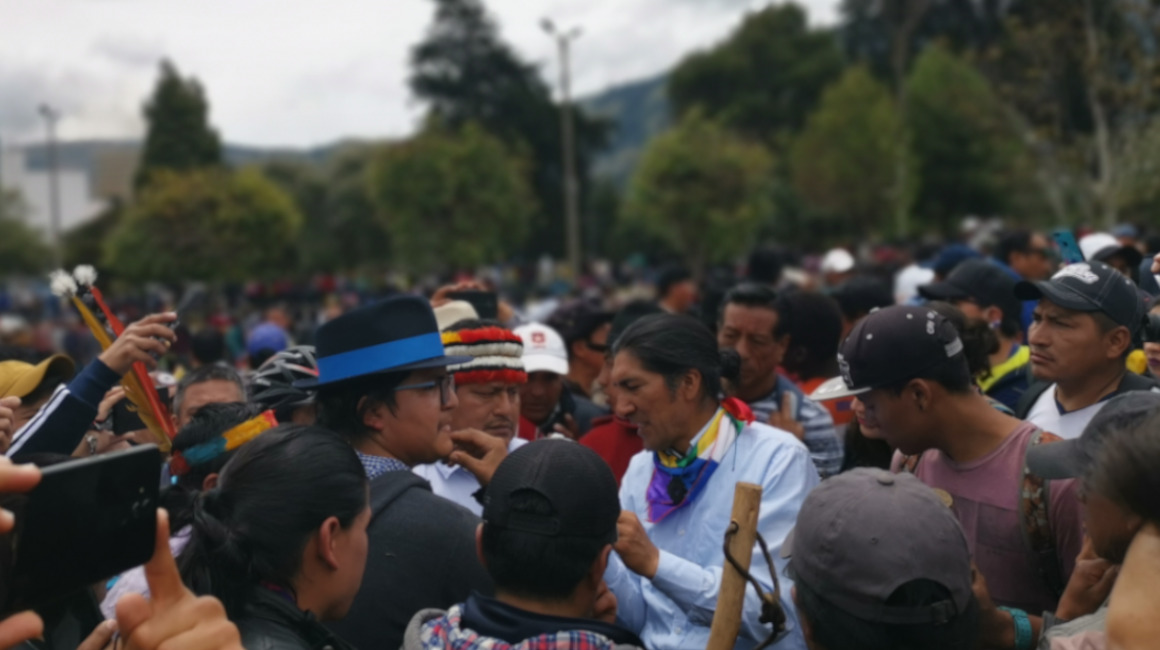 Líderes indígenas se reúnen para organizar la movilización, el 8 de octubre de 2019, en El Arbolito.