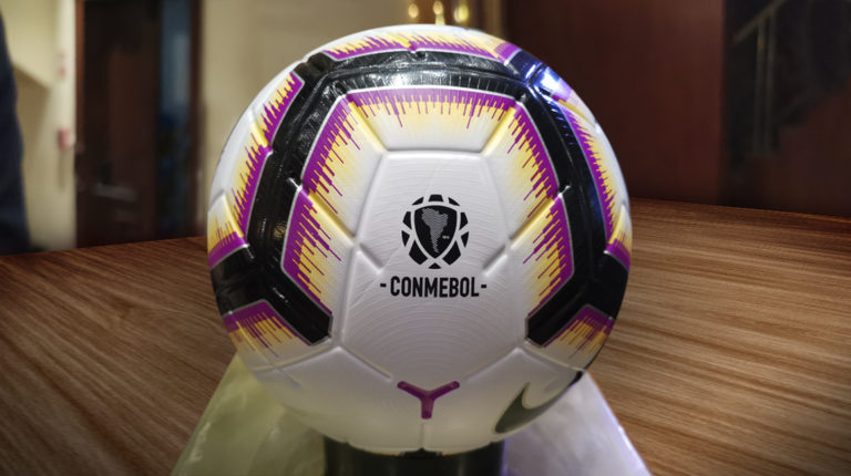 Balón Copa Libertadores femenina 2019