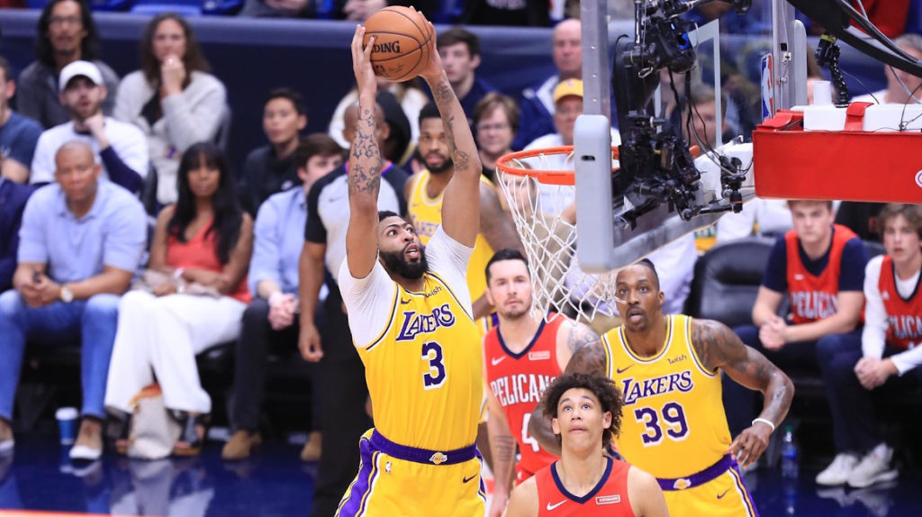 Lakers y Bucks en lo más alto de la NBA
