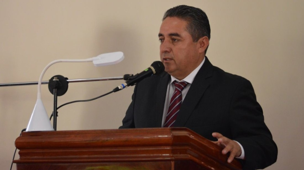 Raúl Delgado, presidente de la Asociación de Municipalidades, durante la firma del convenio de seguridad con el Ministerio de Gobierno, el 19 de noviembre de 2019.