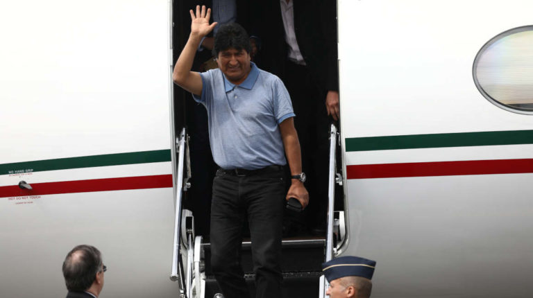 Evo Morales llega a México después de renunciar a la presidencia de Bolivia, el 12 de noviembre de 2019.