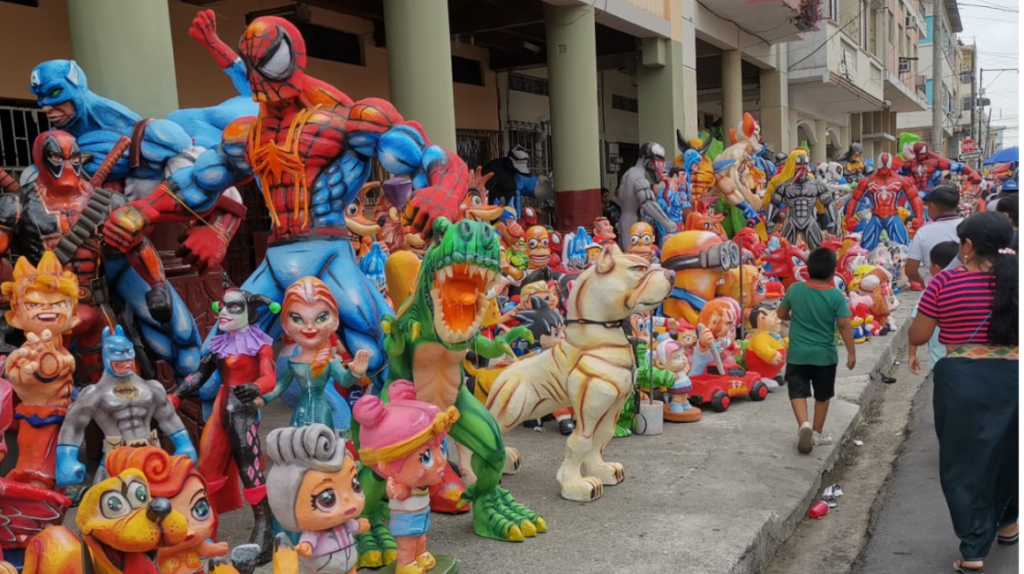 Guayaquil suspende la exhibición de monigotes gigantes en fin de año