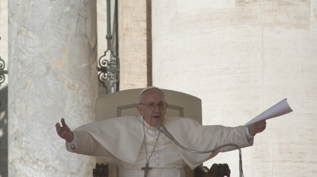 Papa Francisco elimina el secreto pontificio en los casos de pederastia